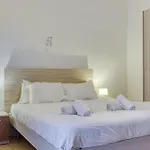 Apartament Bright,stylish 2bedroom In Village Centre *