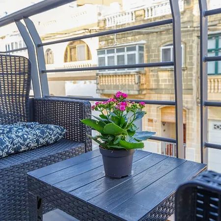Bright,stylish 2bedroom In Village Centre 公寓