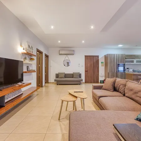 Bright,stylish 2bedroom In Village Centre Appartement *