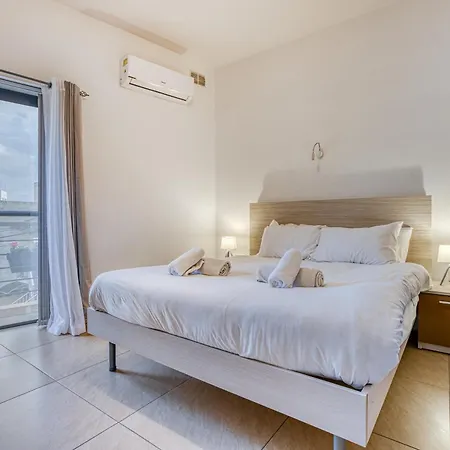 Apartment Bright,stylish 2bedroom In Village Centre *