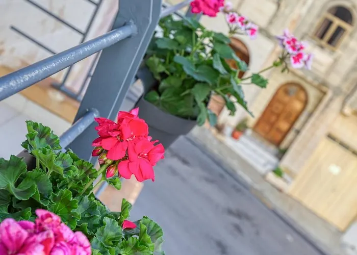 Bright,stylish 2bedroom In Village Centre * Kalkara