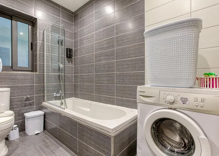 Lägenhet Bright,stylish 2bedroom In Village Centre