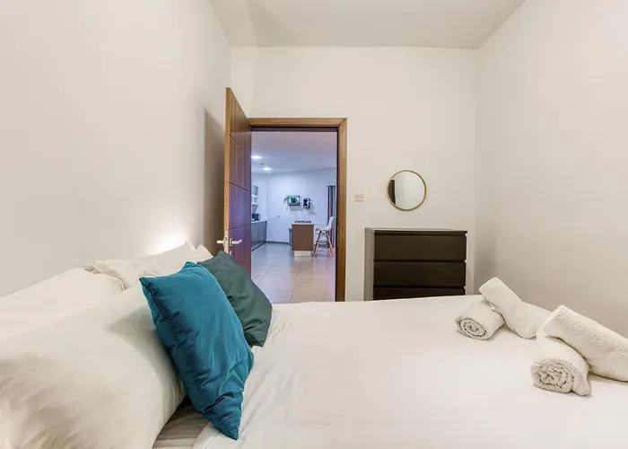 Lägenhet Bright,stylish 2bedroom In Village Centre *