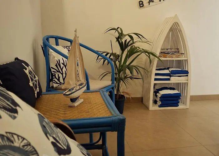 Lägenhet Bright,stylish 2bedroom In Village Centre *